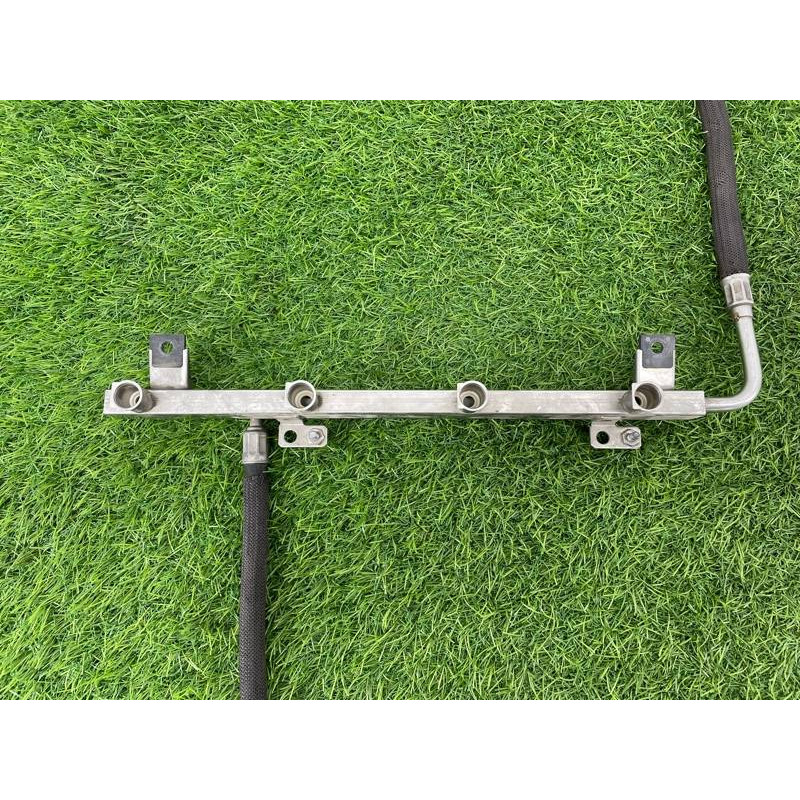 Топливная рампа (топливная система) BMW 7-series E65 N62B44 13537506923