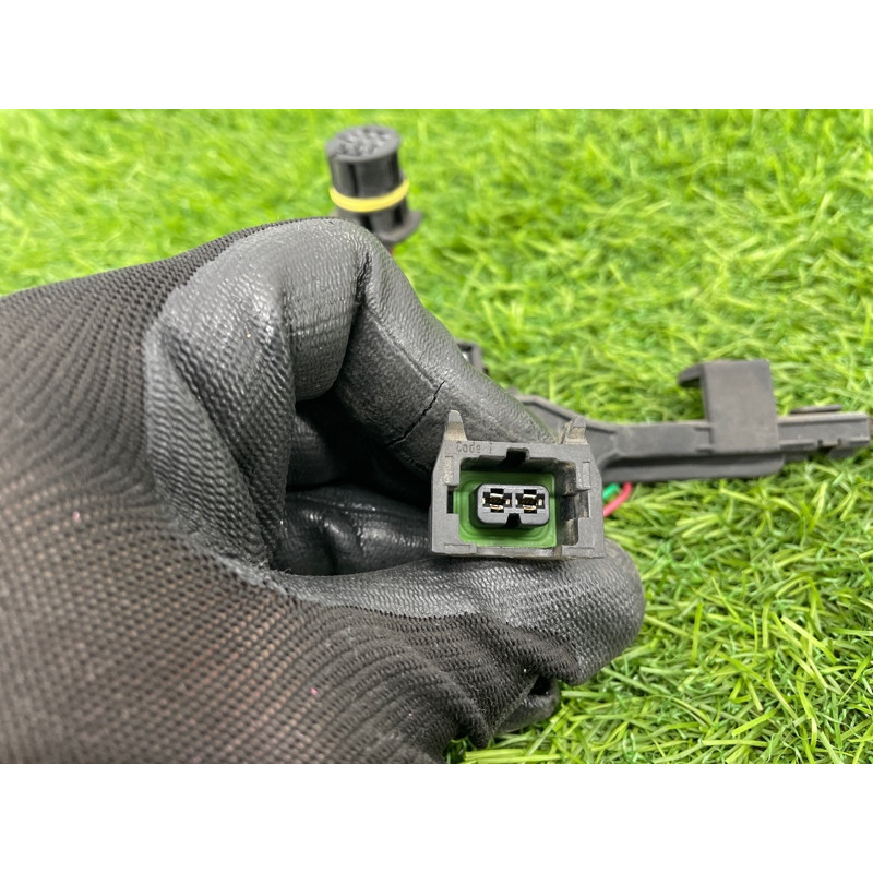 Проводка форсунок (электрика двигателя) BMW 7-series E65 N62B44 12517514610