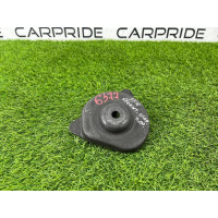 Кронштейн підрамника