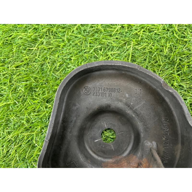 Кронштейн підрамника (підвіска) BMW 5-series F10 2013 N63B44 33316798812