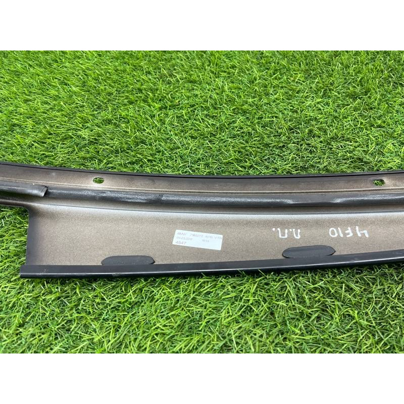Бічна накладка двері (кузов і елементи) BMW 5-series F10 2011 3.0 N55B30 51337182272