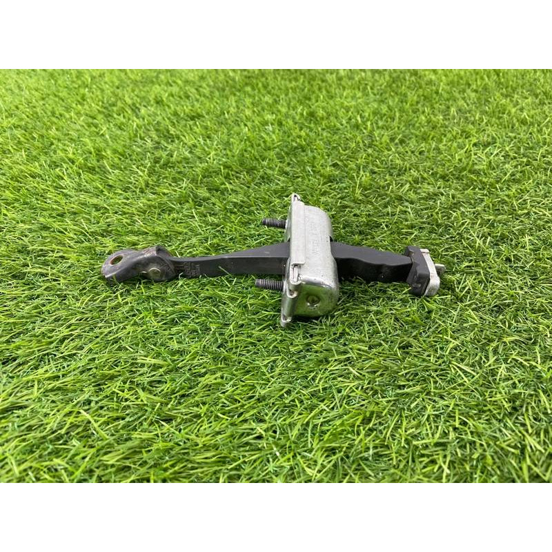 Ограничитель двери (кузов и элементы) FORD Explorer MK5 BB5Z7823552A