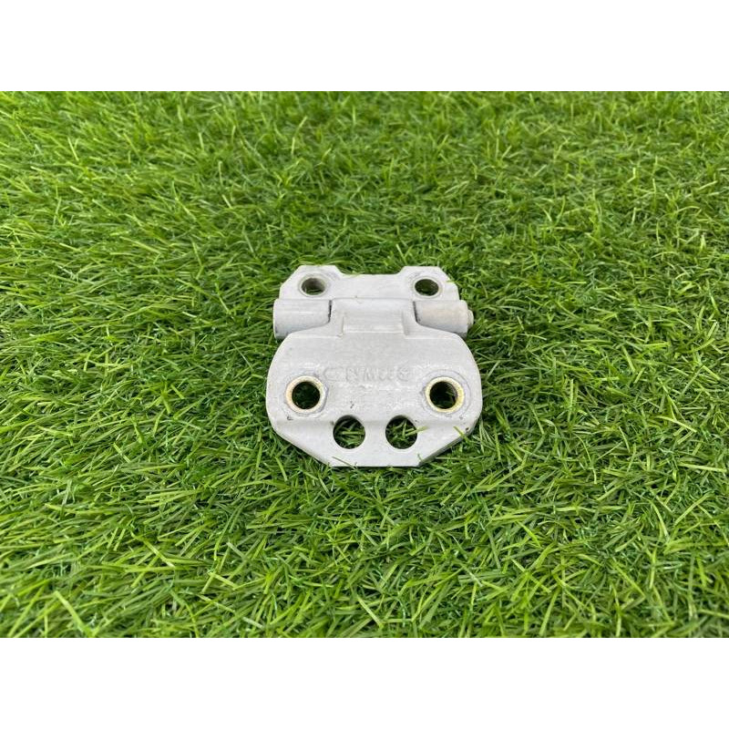 Петля двери (кузов и элементы) Mercedes-Benz E-class W124 1990 3.2 A1247200137