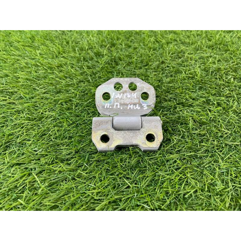 Петля двери (кузов и элементы) Mercedes-Benz E-class W124 1990 3.2 A1247200137