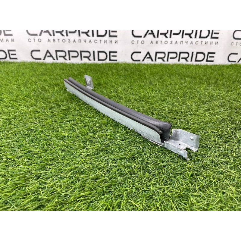 Направляющая стекла двери (кузов и элементы) FORD Explorer MK5 BB5Z7821572B