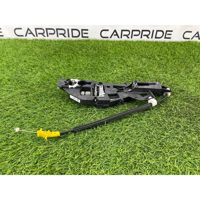 Кронштейн ручки двери (кузов и элементы) Cadillac Xt5 1 2016 3.6 13512724