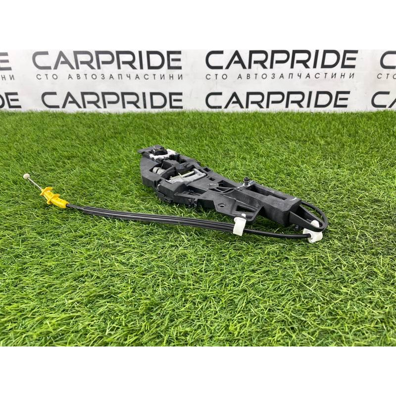 Кронштейн ручки двери (кузов и элементы) Cadillac Xt5 1 2016 3.6 13512724