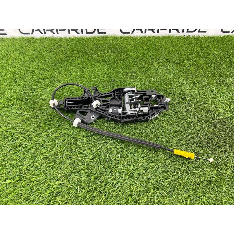 Кронштейн ручки двери (кузов и элементы) Cadillac Xt5 1 2016 3.6 13512724