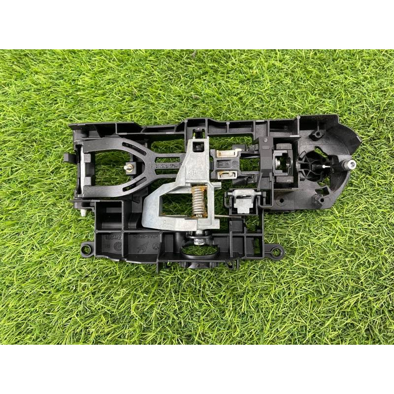Кронштейн ручки двери (кузов и элементы) BMW 5-series F10 2011 3.0 N55B30 51217175650