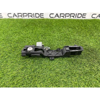 Кронштейн ручки двери