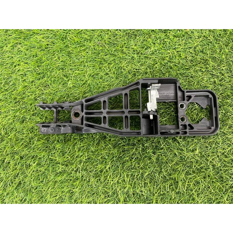 Кронштейн ручки двери (кузов и элементы) Dodge Durango WD 2015 5.7 HEMi 4589888AD