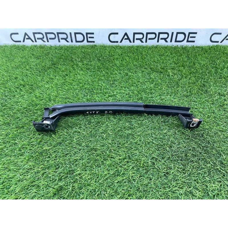 Направляющая стекла двери (кузов и элементы) Cadillac Xt5 1 2016 3.6 84659190