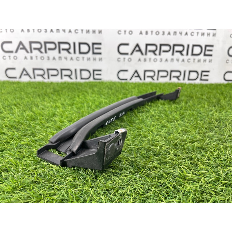 Направляющая стекла двери (кузов и элементы) Cadillac Xt5 1 2016 3.6 84659190