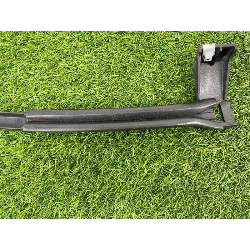 Направляющая стекла двери (кузов и элементы) Cadillac Xt5 1 2016 3.6 84659190