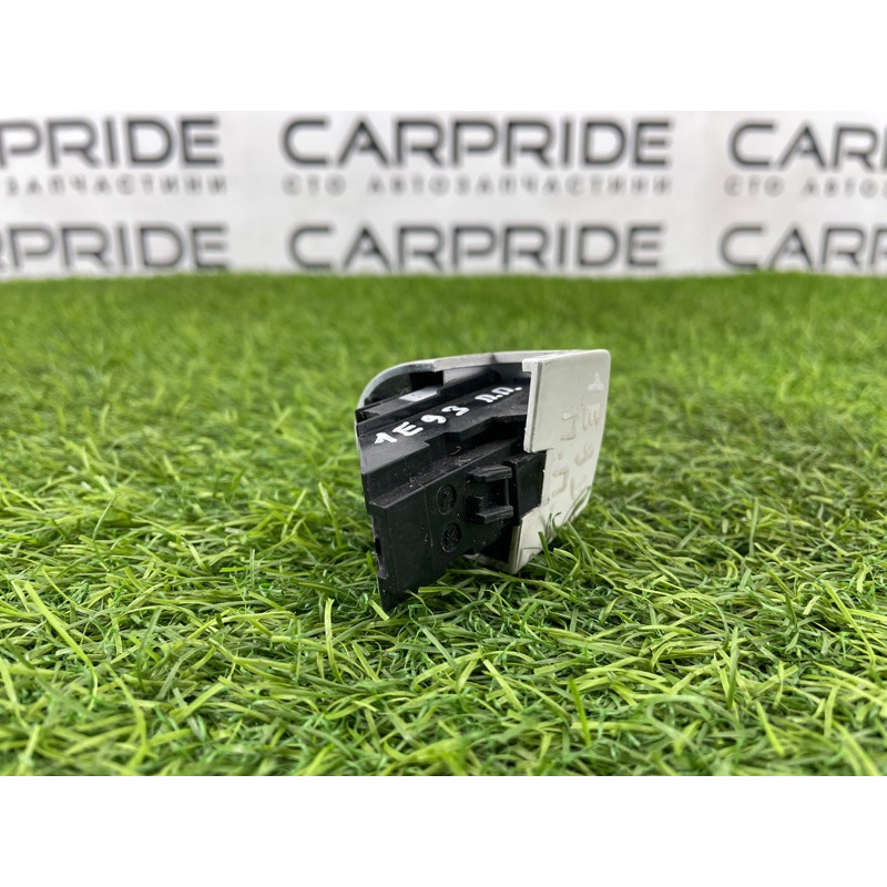 Заглушка внешней ручки (кузов и элементы) BMW 3-series E93 2010 3.0 N52 51217162434