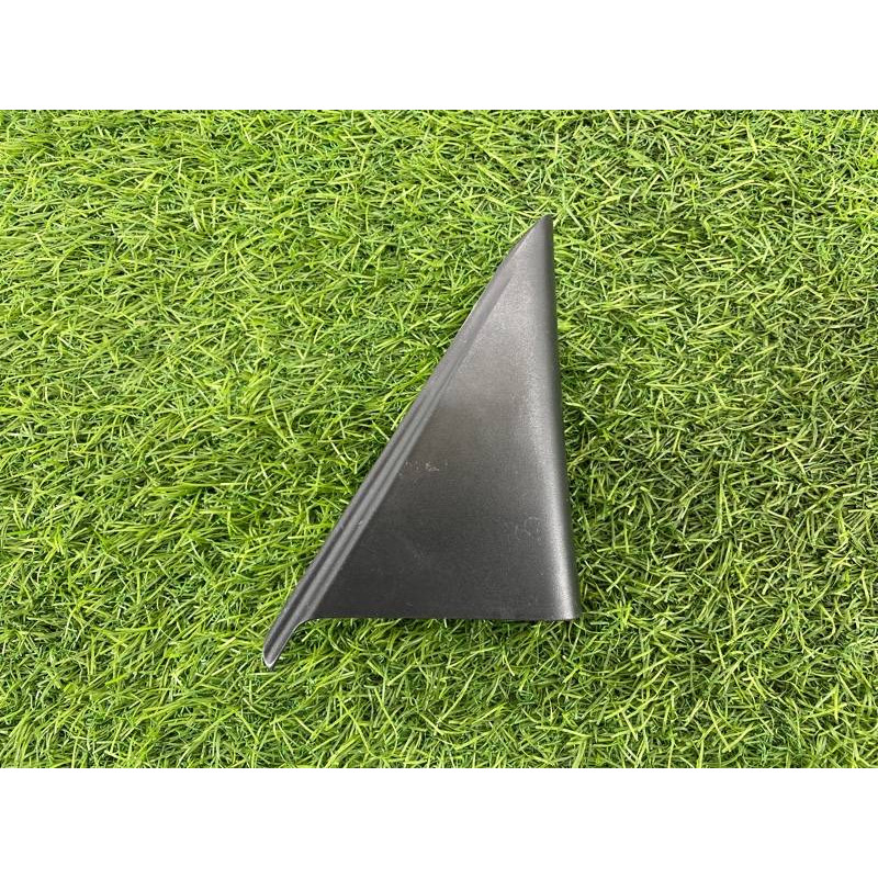 Молдинг двери (уголок) внутренний (кузов и элементы) Hyundai Sonata YF 839103S000RY