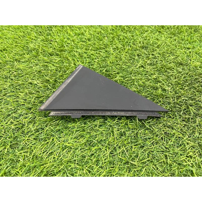 Молдинг двери (уголок) внешний (наружные элементы кузова) Hyundai Sonata YF 838303S000