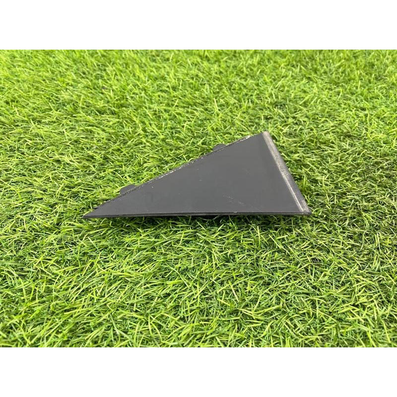 Молдинг двери (уголок) внешний (наружные элементы кузова) Hyundai Sonata YF 838303S000