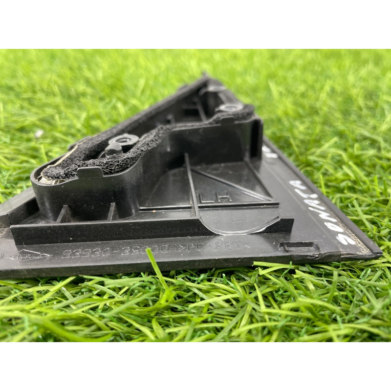 Молдинг двери (уголок) внешний (наружные элементы кузова) Hyundai Sonata YF 838303S000