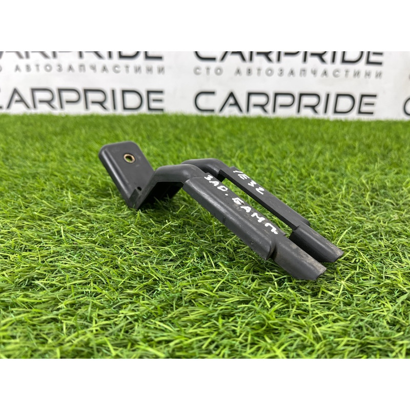 Крепление бампера (кузов и элементы) BMW 7-series E32 1990 M70b50 51121949229