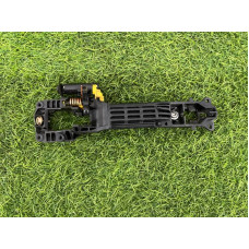 Кронштейн ручки двери