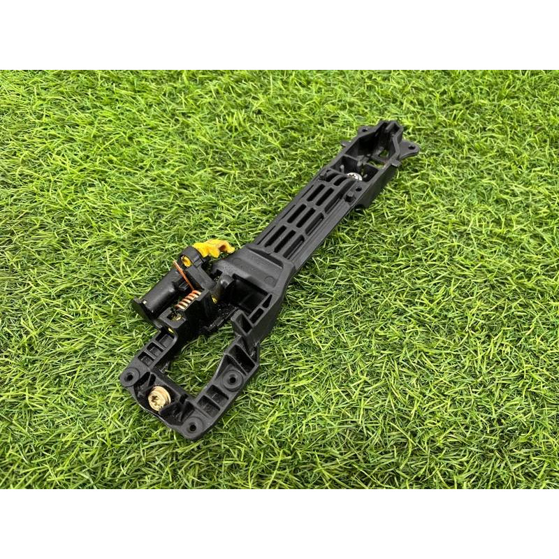 Кронштейн ручки двери (кузов и элементы) Toyota Highlander XU20 6920242010