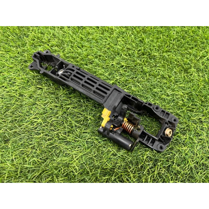 Кронштейн ручки двери (кузов и элементы) Toyota Highlander XU20 6920242010