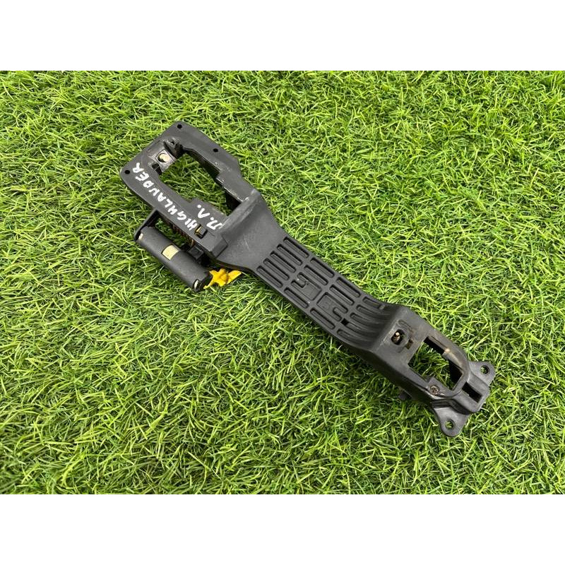 Кронштейн ручки двери (кузов и элементы) Toyota Highlander XU20 6920242010