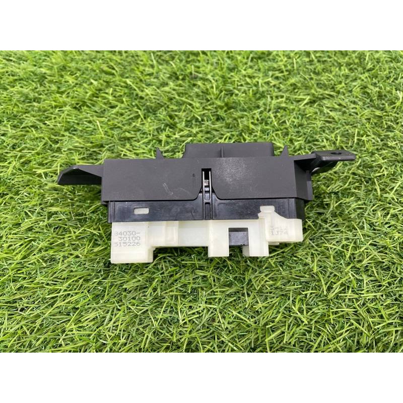 Кнопка стеклоподъемника (электрика / кнопки) Lexus GS S190 8403030100