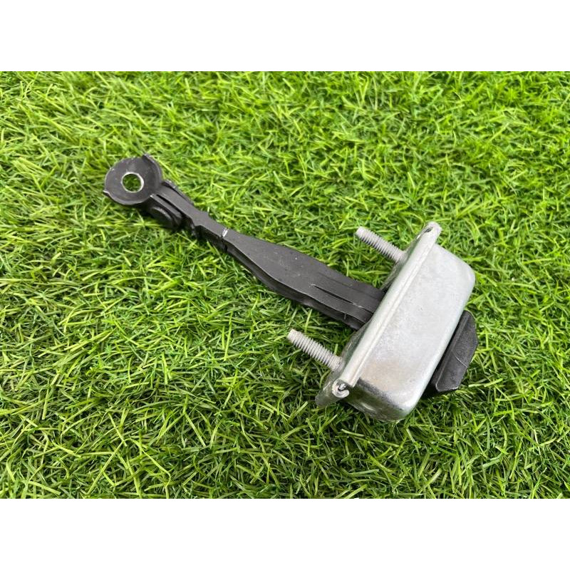 Обмежувач дверей (кузов і елементи) FORD Focus MK3 2016 1.0 CP9Z5827204A