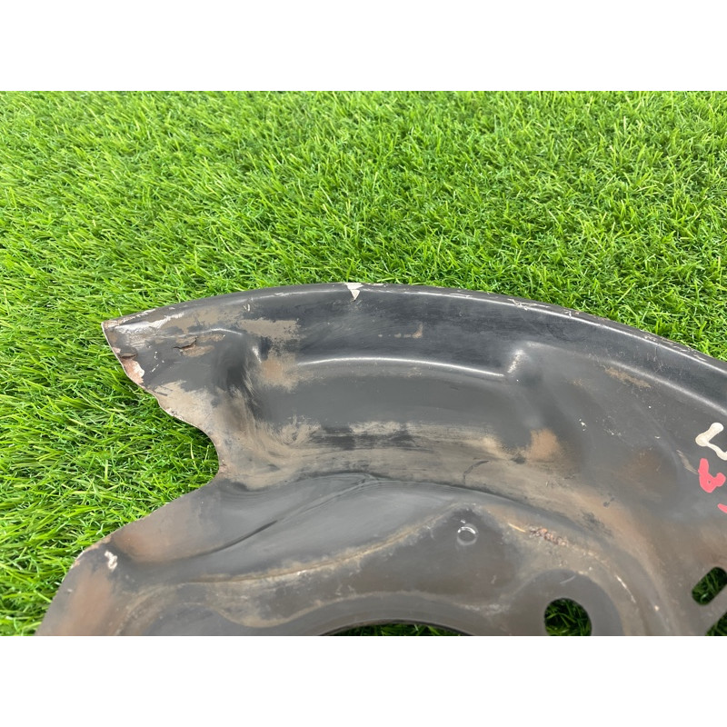 Пыльник тормозного диска (тормозная система) Toyota Sequoia XK60 477030C031