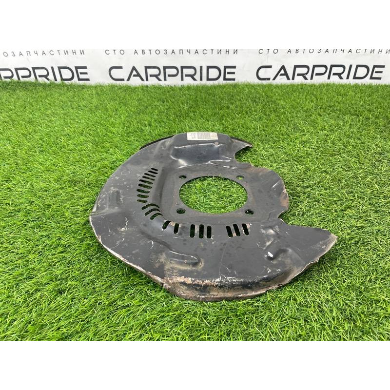 Пыльник тормозного диска (тормозная система) Toyota Sequoia XK60 477030C031