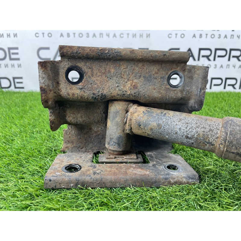 Крепление бампера (кузов и элементы) BMW 7-series E32 1990 M70b50 51121949500