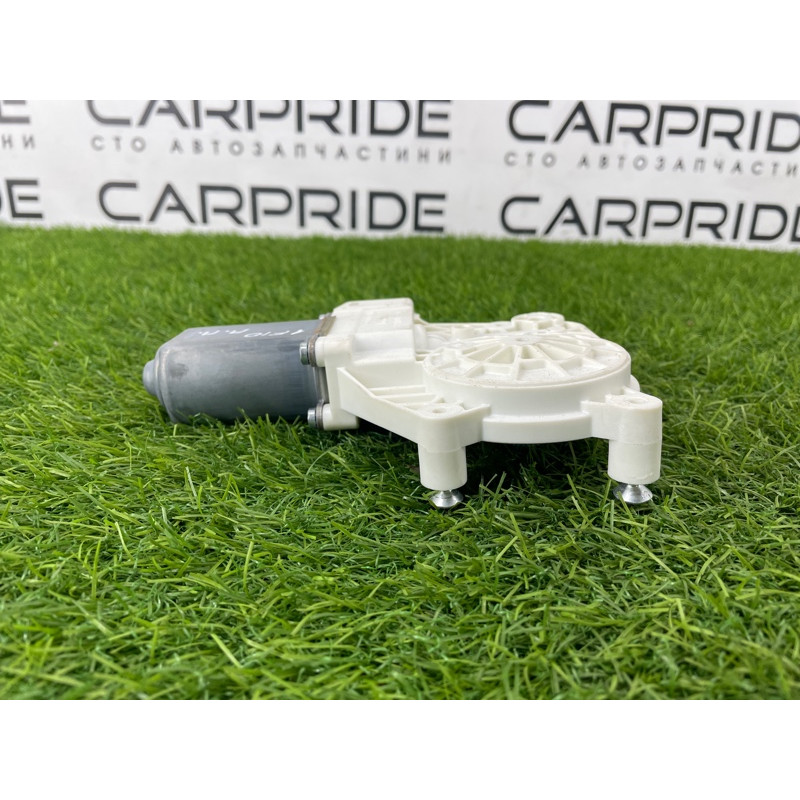 Мотор стеклоподъемника (электрика) BMW 5-series F10 2013 N63B44 51337271564