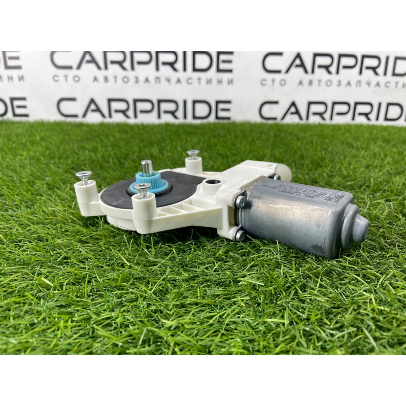 Мотор стеклоподъемника (электрика) BMW 5-series F10 2013 N63B44 51337271564