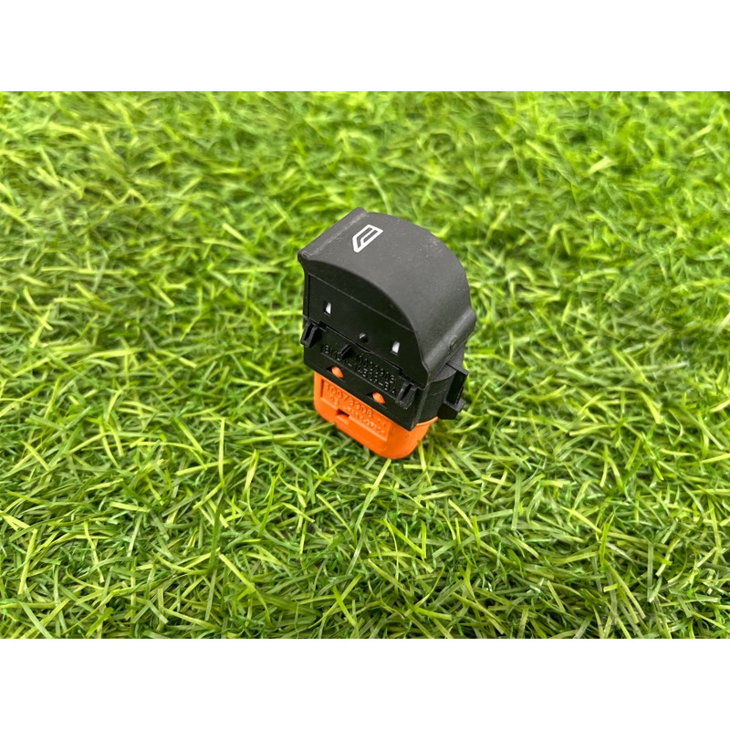 Кнопка стеклоподъемника (электрика / кнопки) FORD Focus MK3 2016 1.0 BM5Z14529A