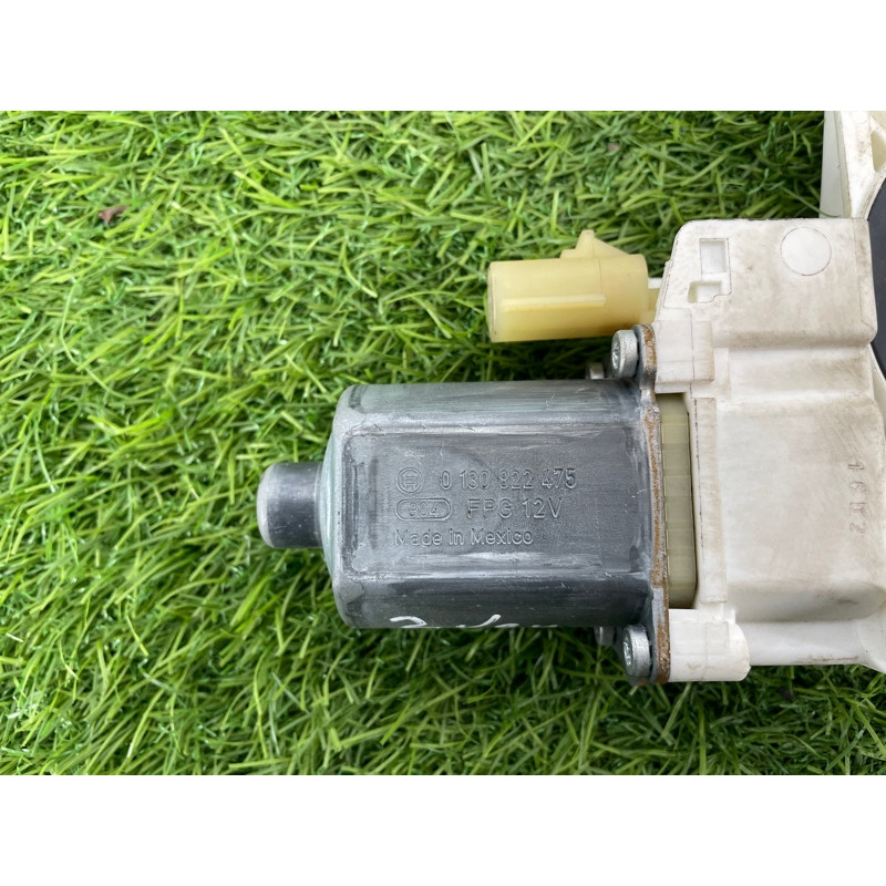 Мотор стеклоподъемника (электрика) Dodge Journey SXT 2013 3.6 4589153AA