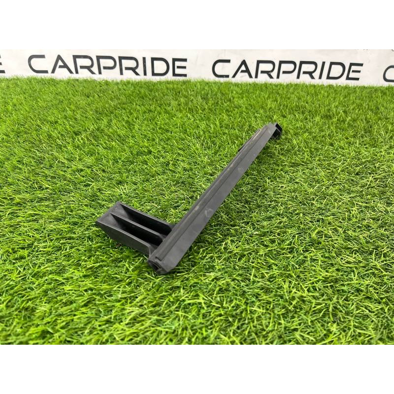 Направляющая стекла двери (кузов и элементы) Hyundai Sonata YF 835353S000