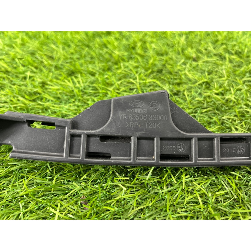 Направляющая стекла двери (кузов и элементы) Hyundai Sonata YF 835353S000