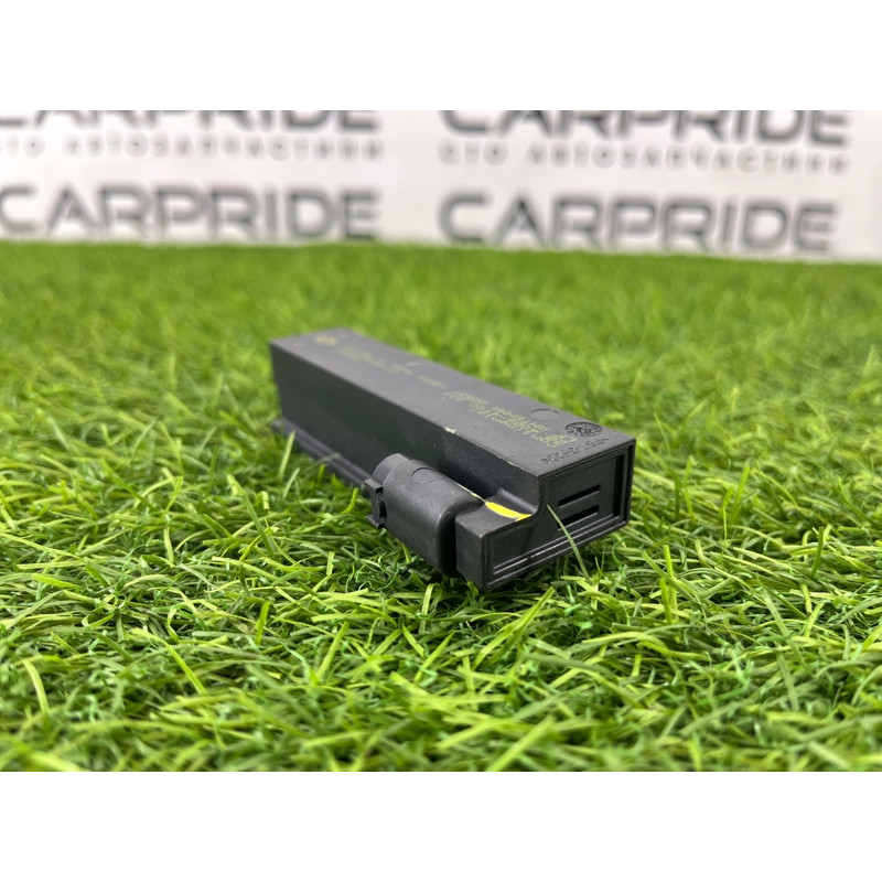 Антенна бесключевого доступа (электрика) Dodge Journey SXT 2013 3.6 68068148aa