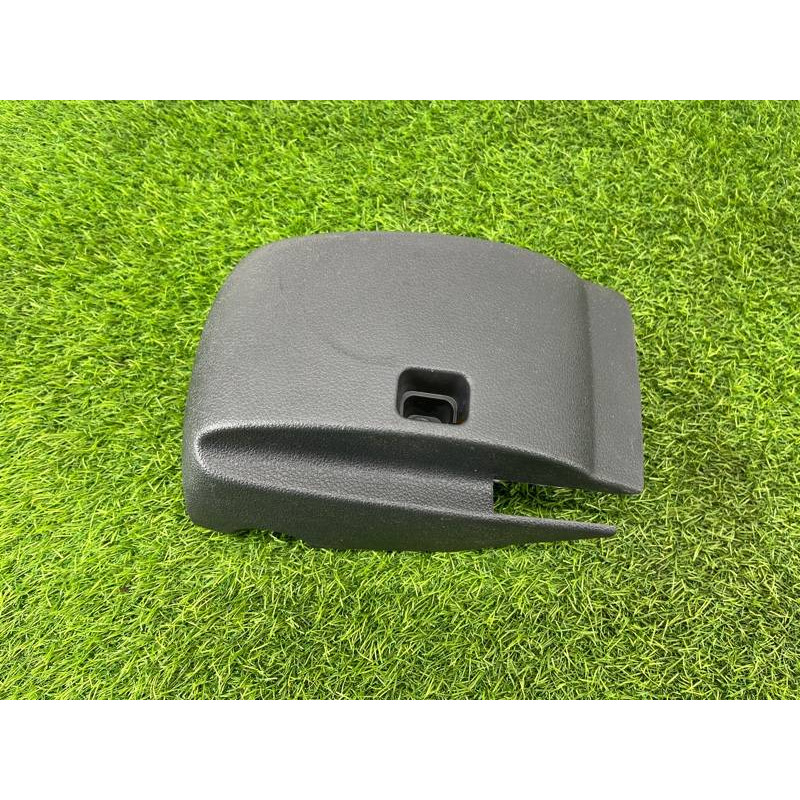 Кожух рульової колонки нижній (салон) Volkswagen Passat B7 2014 1.8 561858559D82V