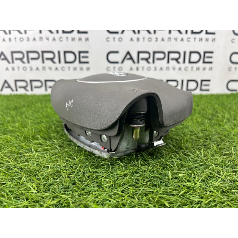 Airbag руля (airbag/безопасность) AUDI A4 B6 2003 2.0 ALT 8e0880201aa