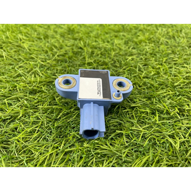 Датчик удара (электрика / датчики) VOLKSWAGEN Golf 5 1k0955557a