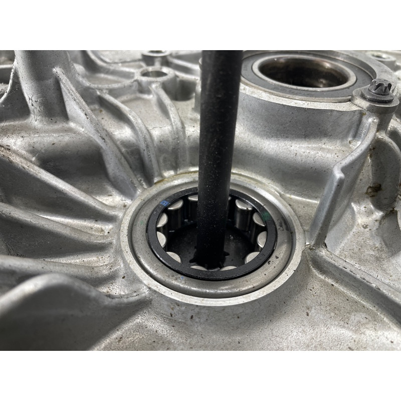 Корпус КПП (трансмиссия) Ford Focus MK3 2016 2.0 BV6Z7505A