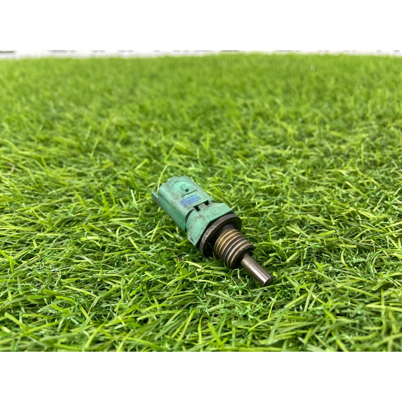 Датчик температуры охлаждающей жидкости (электрика / датчики) PEUGEOT 607 1 2002 3.0i V6 1338A7