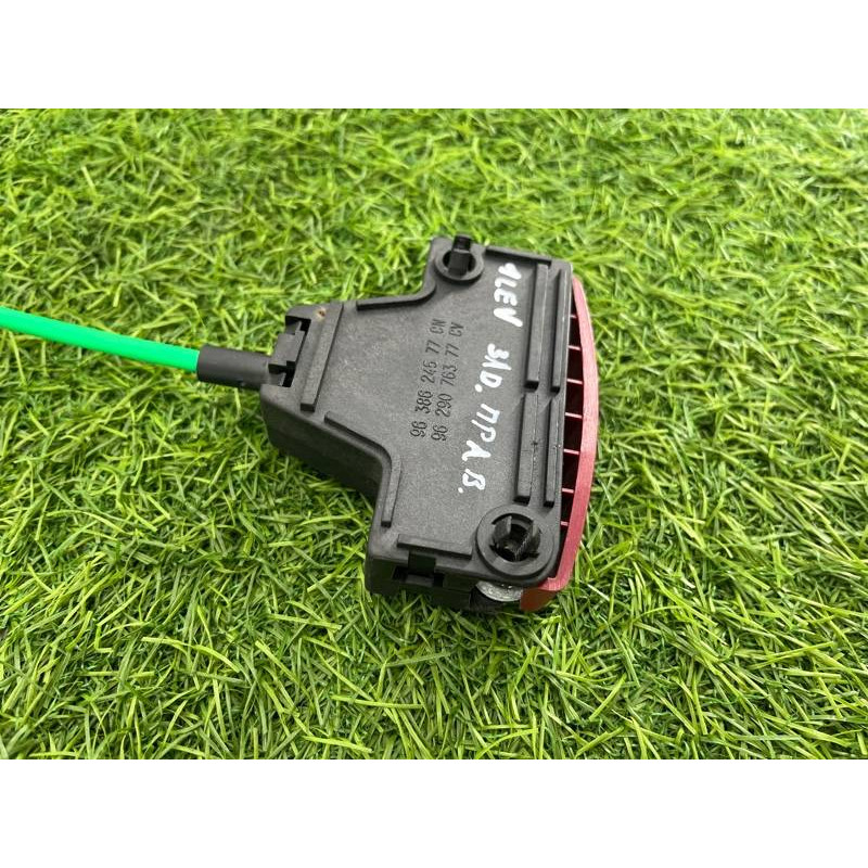 Замок сиденья (салон) PEUGEOT 607 1 2002 3.0i V6 8957JV