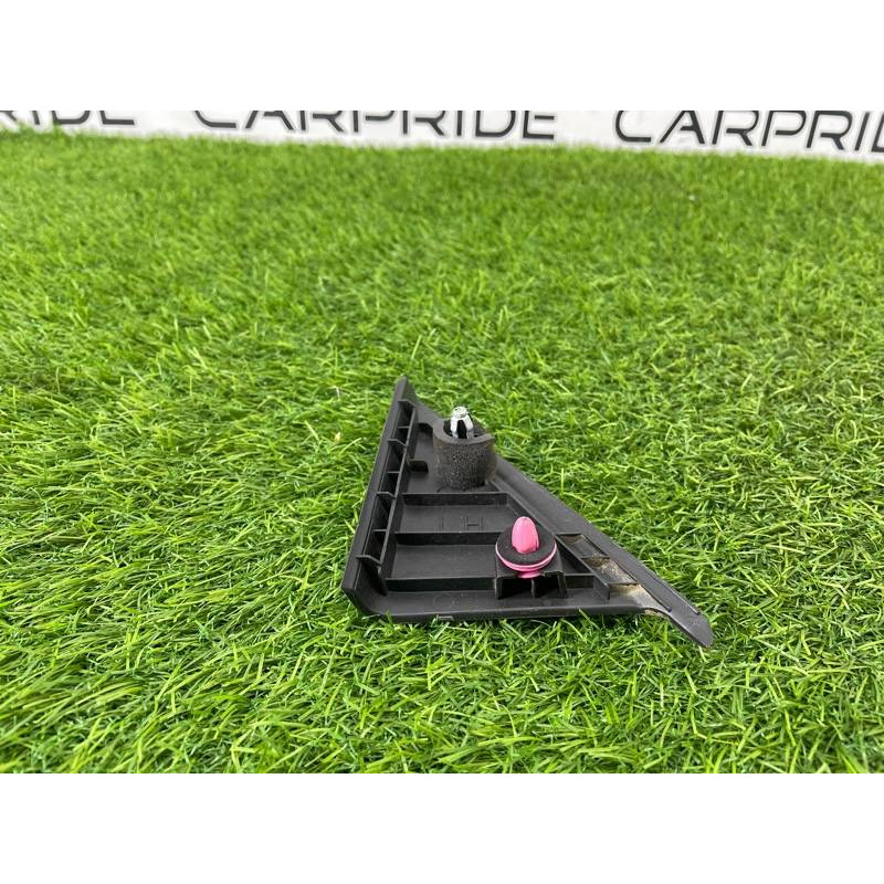 Молдинг двери (уголок) внутренний (кузов и элементы) Hyundai Sonata YF 839103S000RY