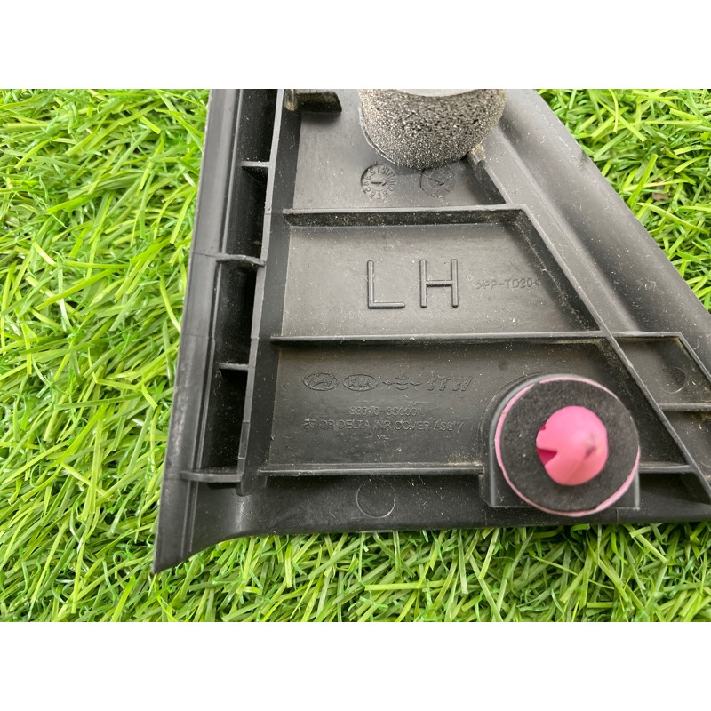 Молдинг двери (уголок) внутренний (кузов и элементы) Hyundai Sonata YF 839103S000RY