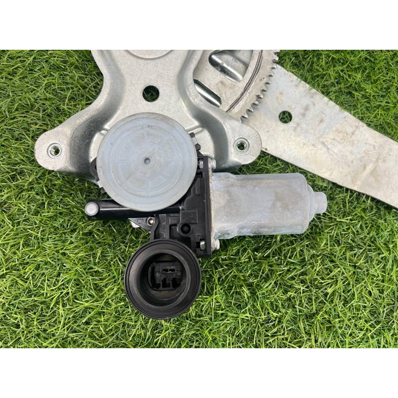 Механизм стеклоподъемника с мотором (кузов и элементы) Toyota Highlander XU20 6980448030