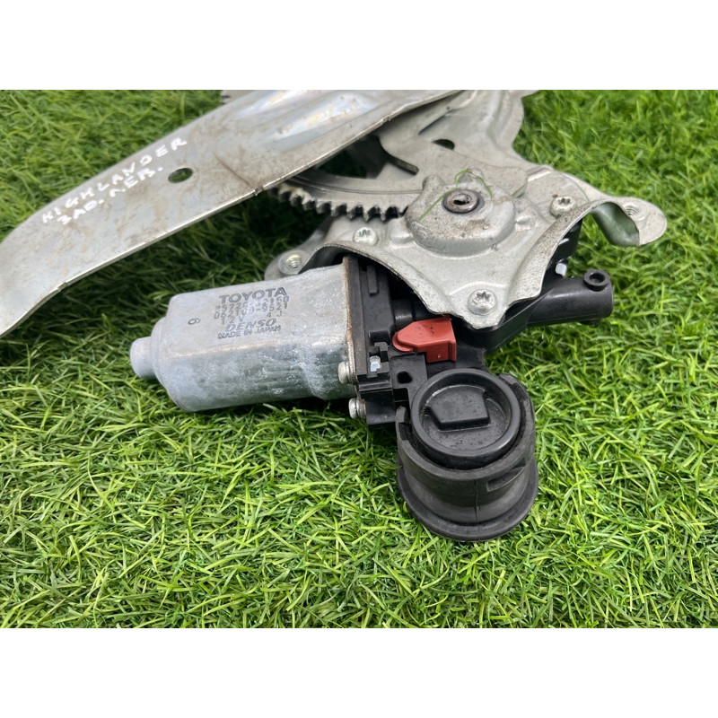 Механизм стеклоподъемника с мотором (кузов и элементы) Toyota Highlander XU20 6980448030